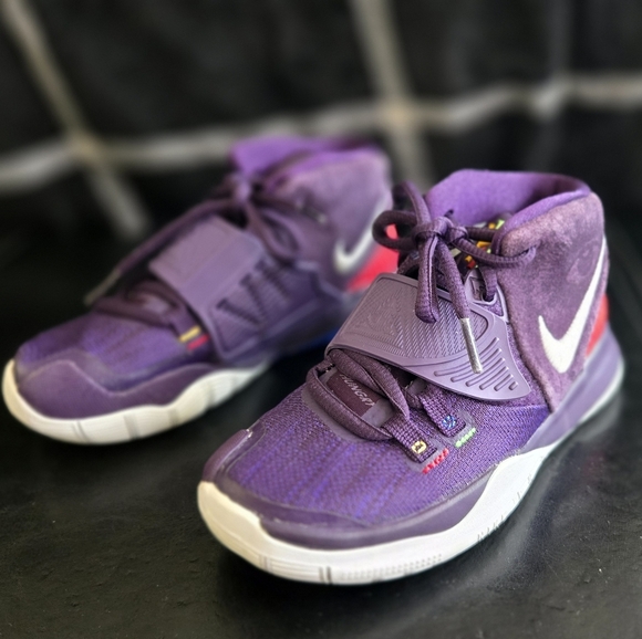 Nike Other - Nike Kyrie Irving 6 Enlightenment Grand Purple White